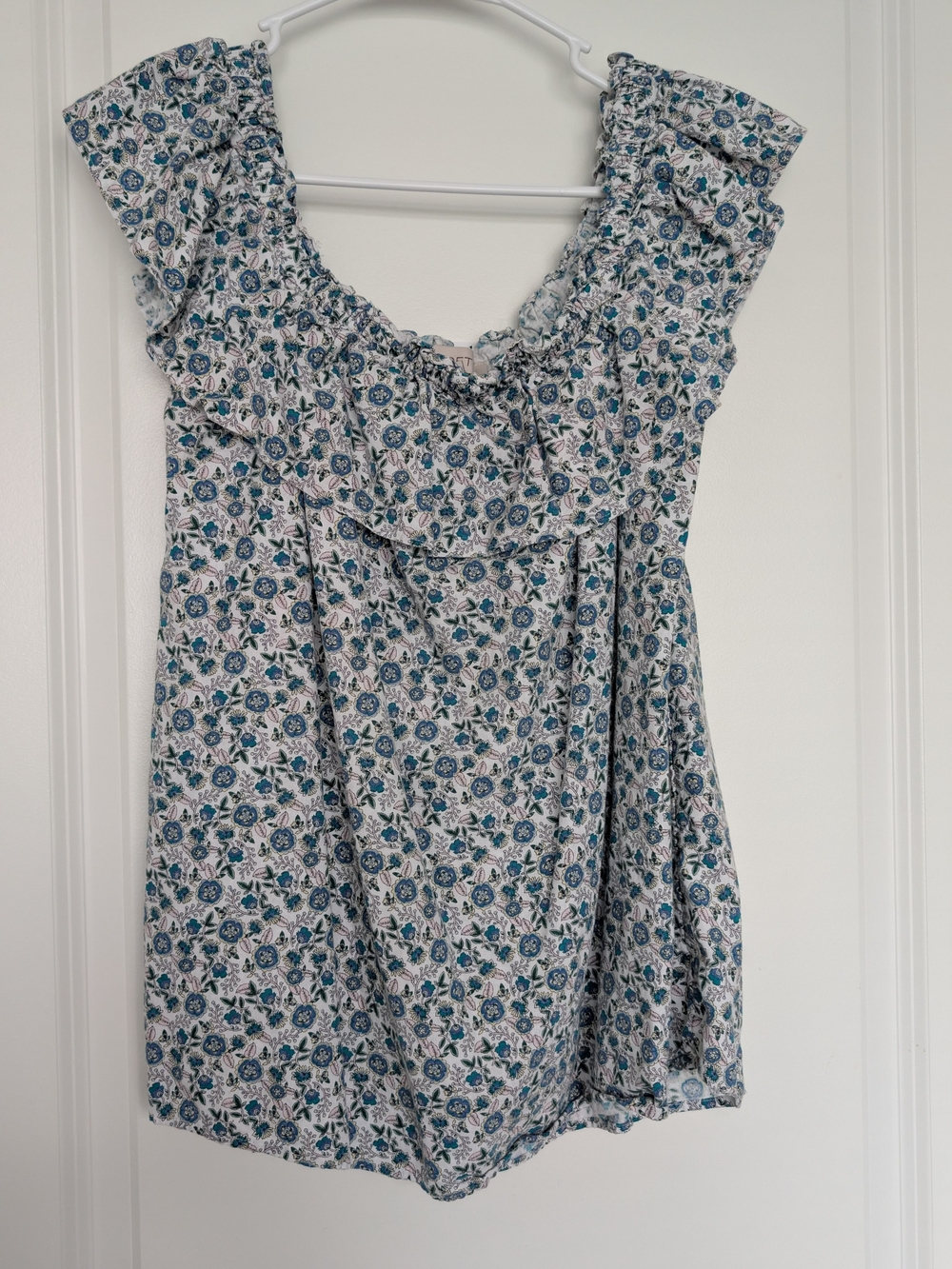 LOFT Blue and White Floral Ruffle Blouse